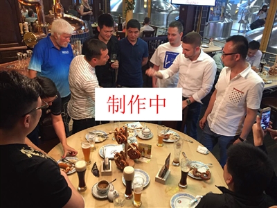 条小龙至